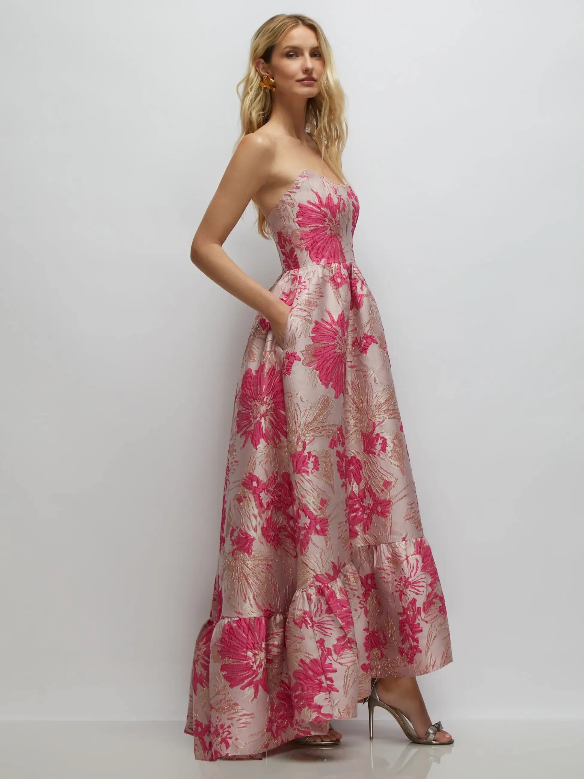 Mix &amp; Match Bridesmaid Dresses: A Modern Take on Bridal Parties Image