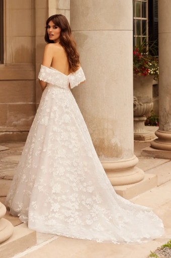 Paloma Blanca Style #5026 #1 thumbnail