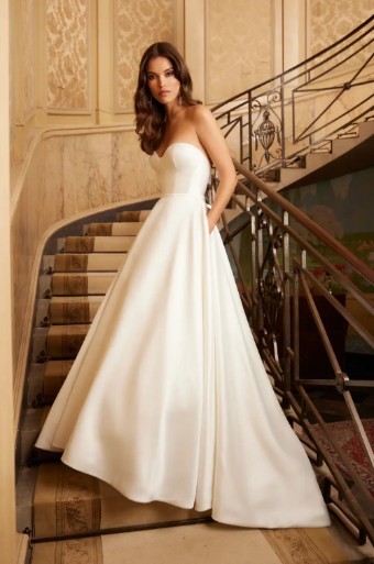 Paloma Blanca Style #5060 #0 thumbnail
