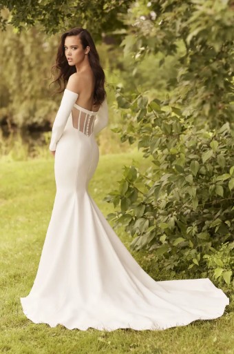 Paloma Blanca Style #5083 #1 thumbnail