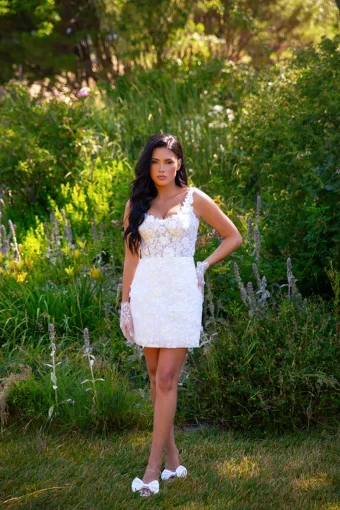 Heirloom Bridal Posey #5 thumbnail