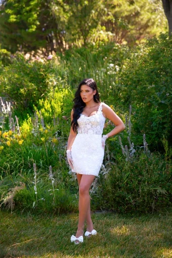 Heirloom Bridal Posey #4 thumbnail